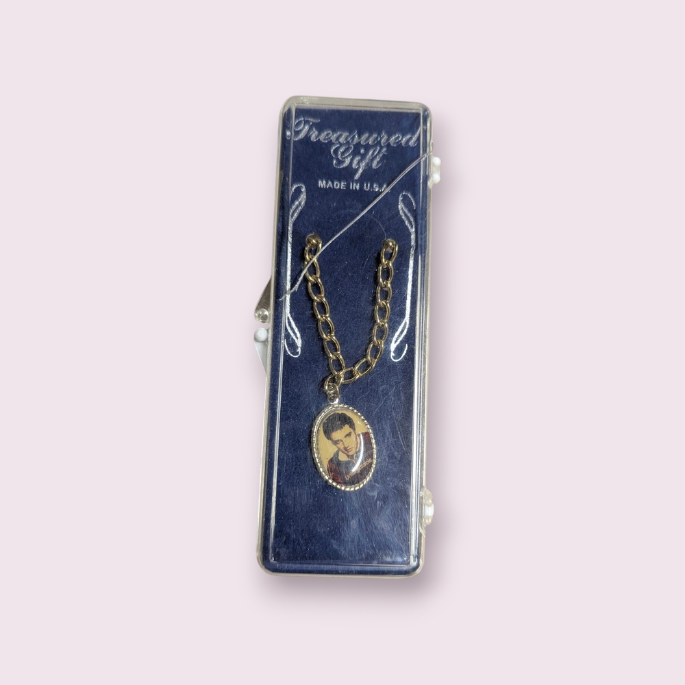 SOLD. Gold Chain Necklace with Unforgettable Pendant - Picture 3 of 3